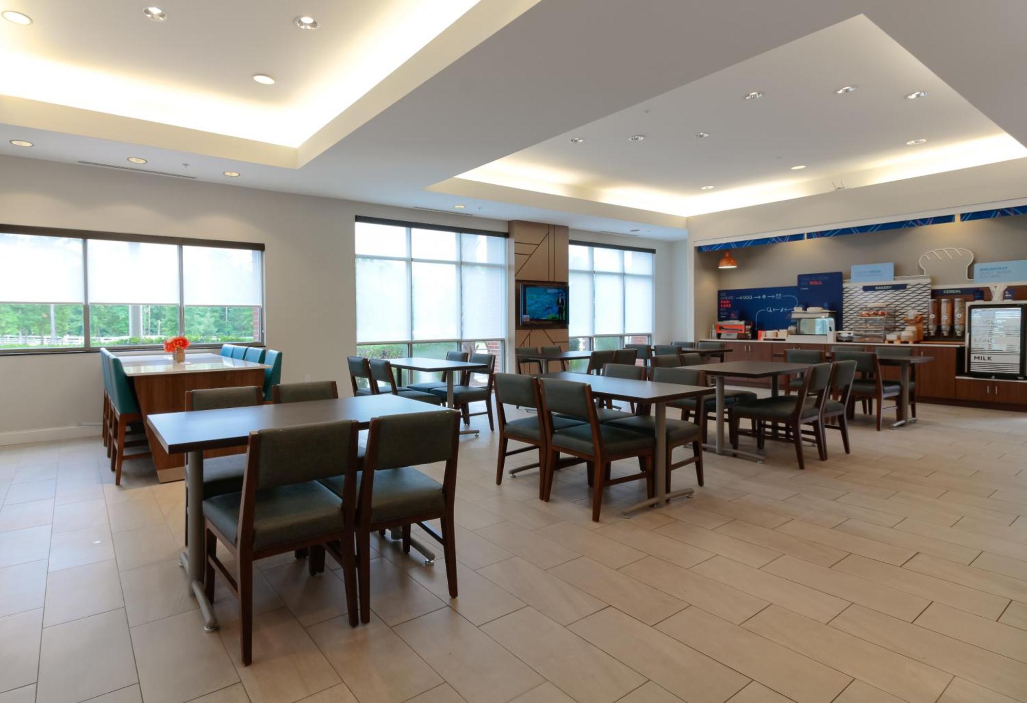 Holiday Inn Express Leland - Wilmington Area By Ihg מראה חיצוני תמונה